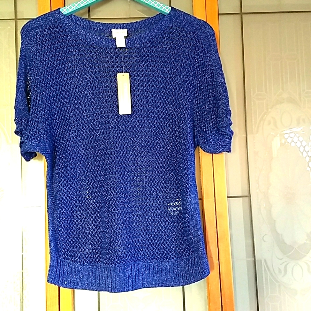 NEW light & airy top